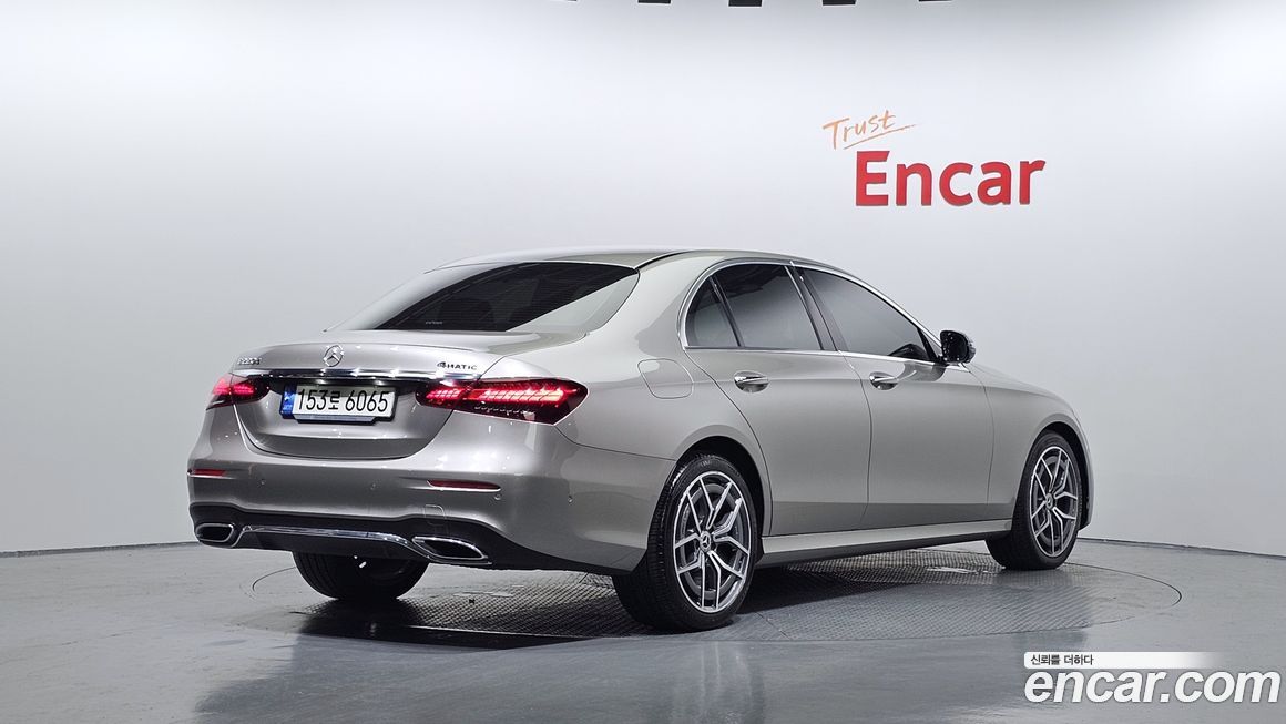 Mercedes-Benz E-Class 2021