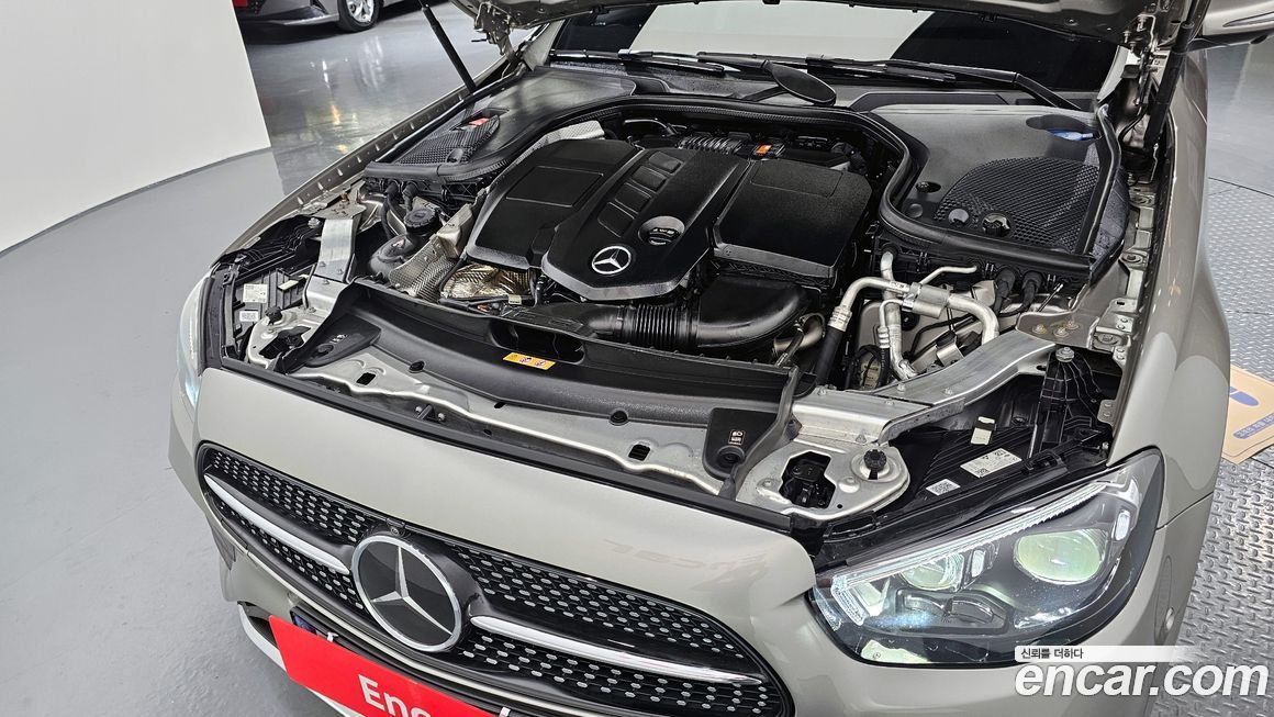 Mercedes-Benz E-Class 2021