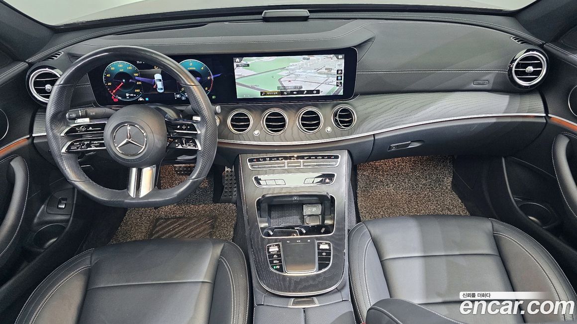 Mercedes-Benz E-Class 2021