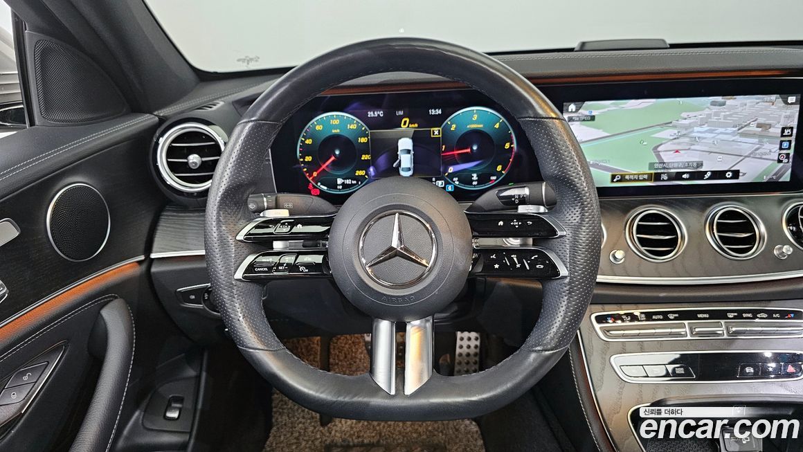 Mercedes-Benz E-Class 2021