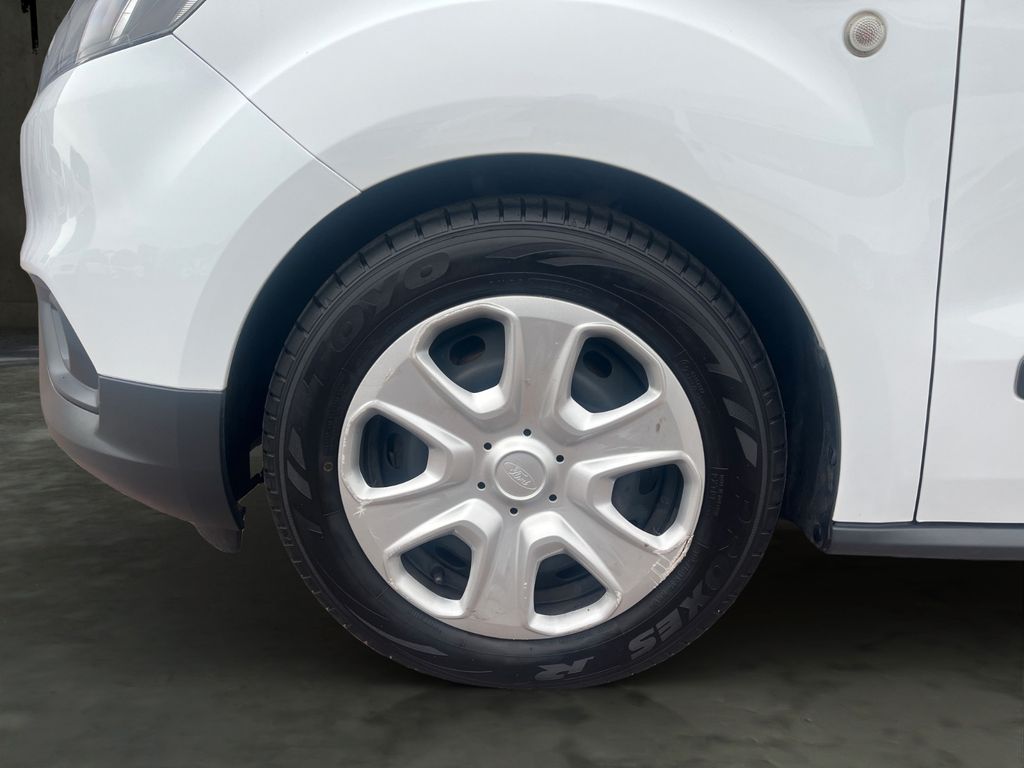 Ford Transit Courier 2020