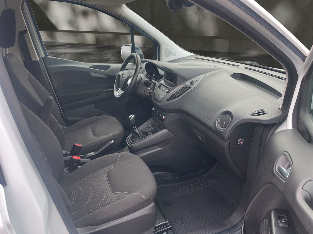 Ford Transit Courier 2020