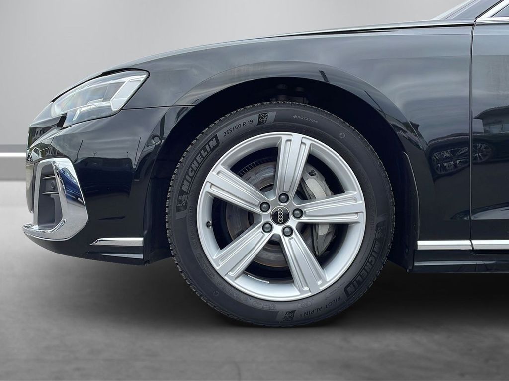 Audi A8 2023