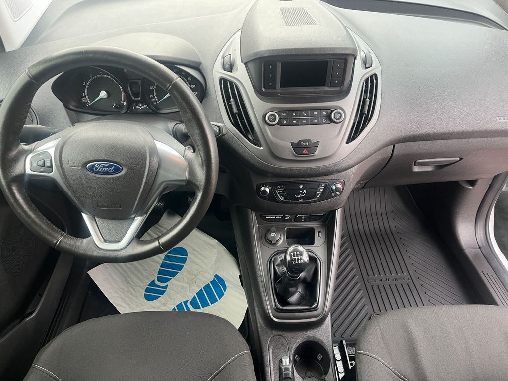 Ford Transit Courier 2020