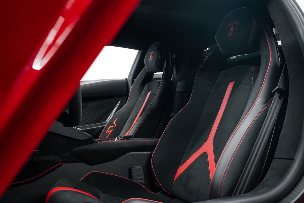 Lamborghini Aventador 2017