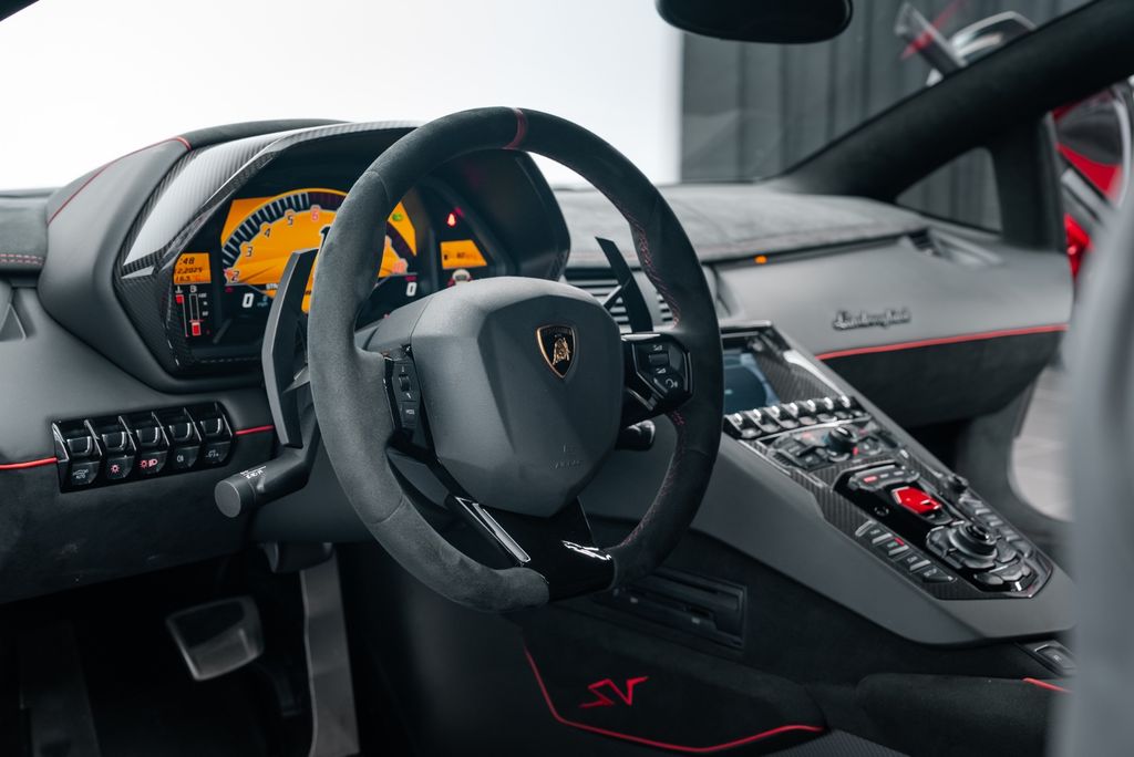 Lamborghini Aventador 2017