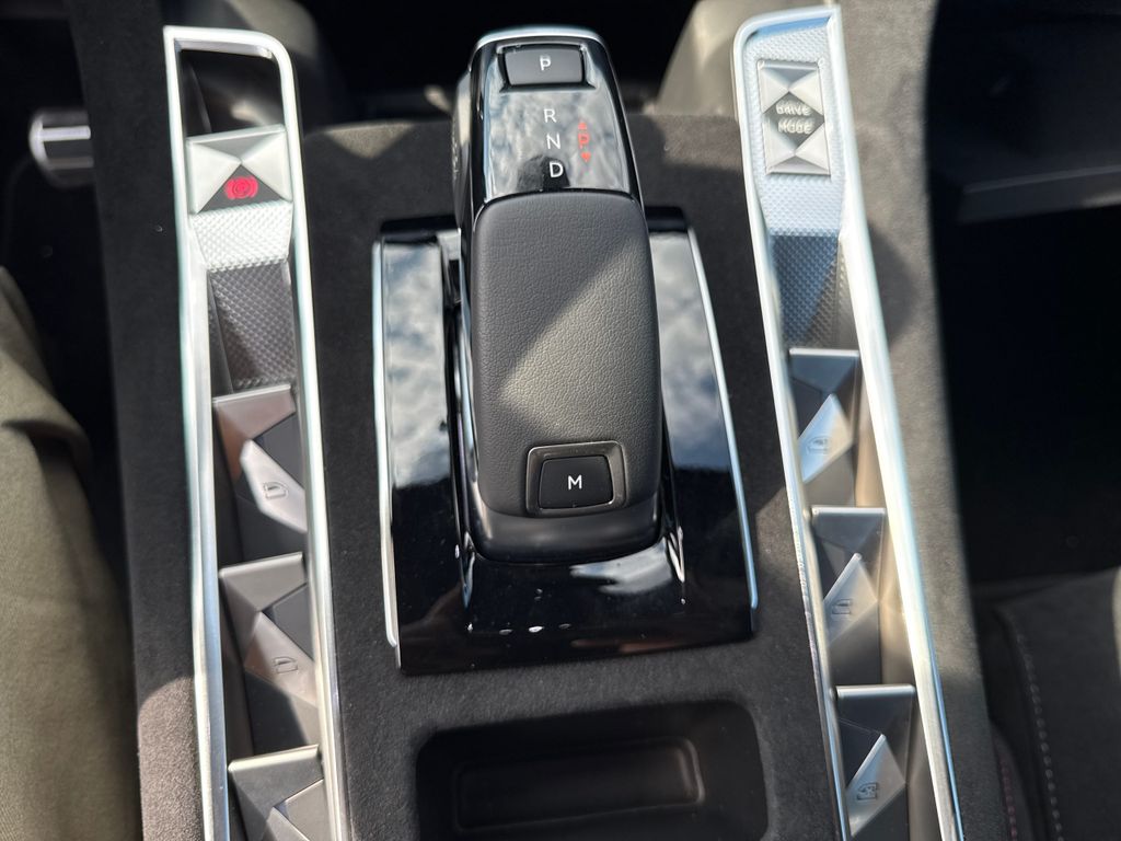 DS Automobiles DS7 (Crossback) 2025