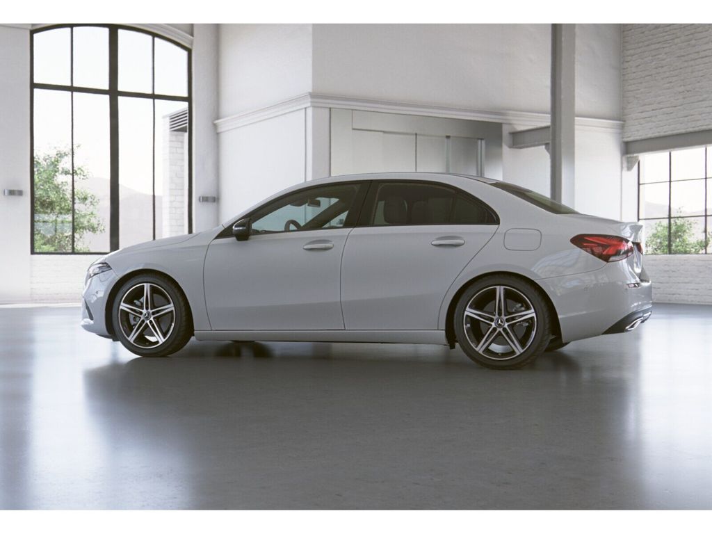 Mercedes-Benz A 250 2022