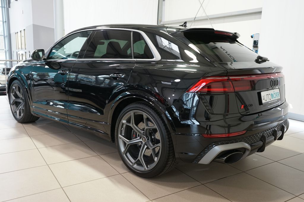 Audi RSQ8 2025