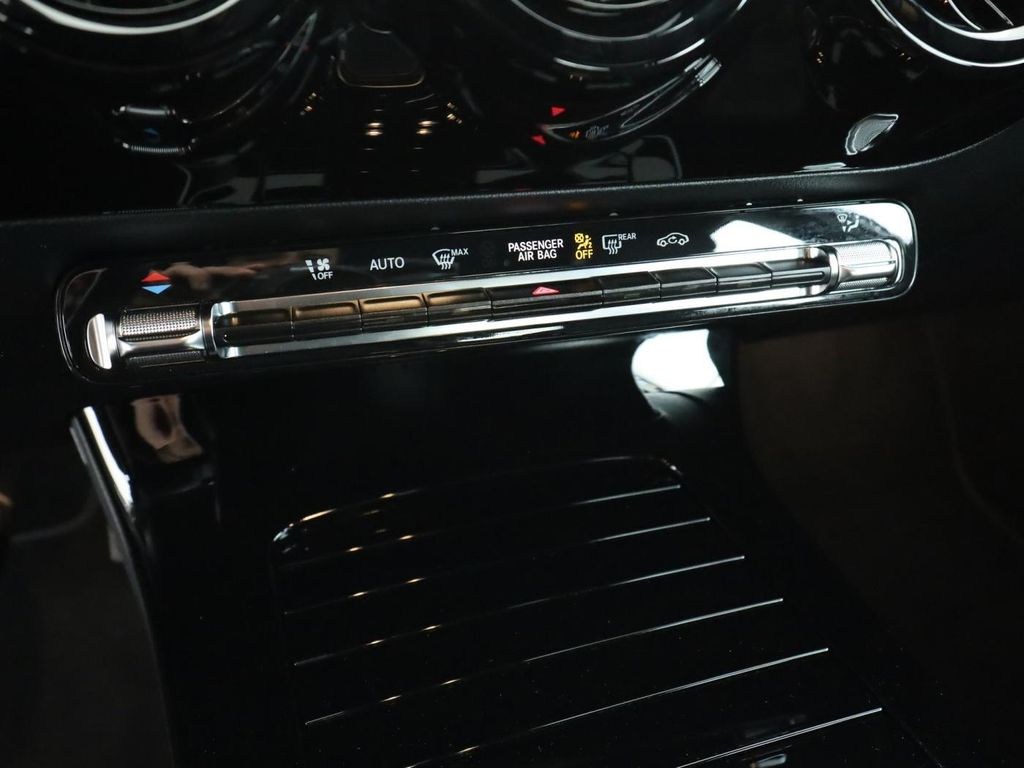 Mercedes-Benz A 180 2023