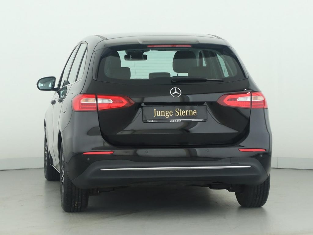 Mercedes-Benz B 180 2022