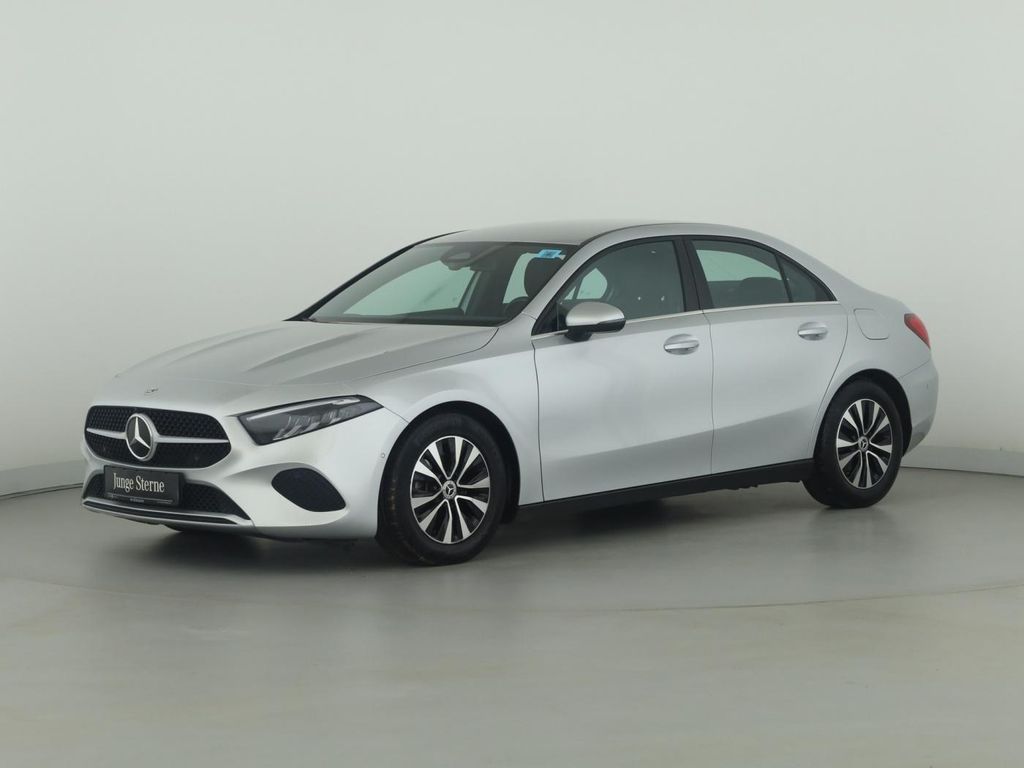 Mercedes-Benz A 180 2023