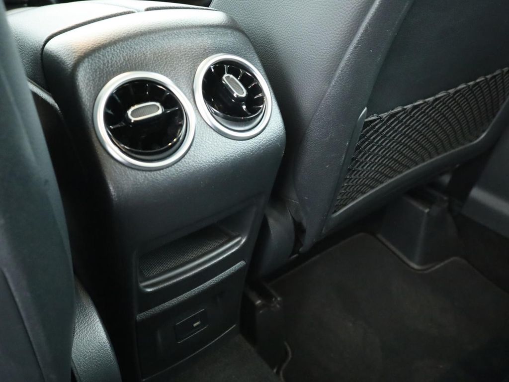 Mercedes-Benz B 180 2022