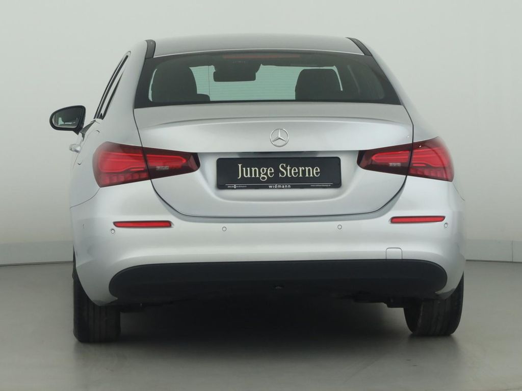 Mercedes-Benz A 180 2023