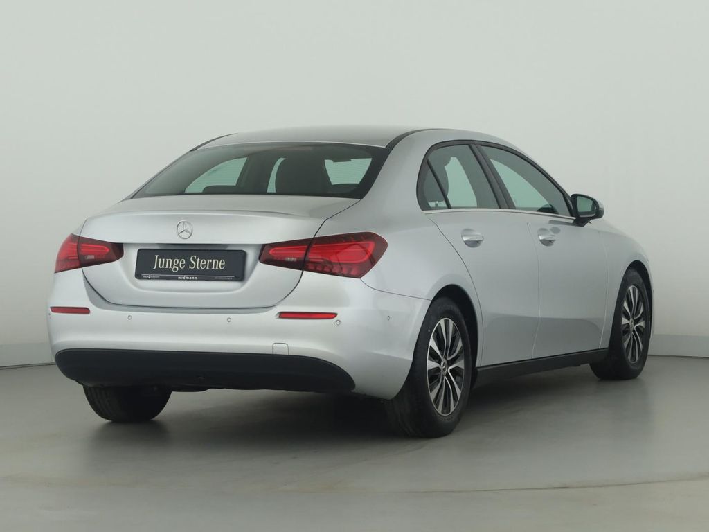 Mercedes-Benz A 180 2023