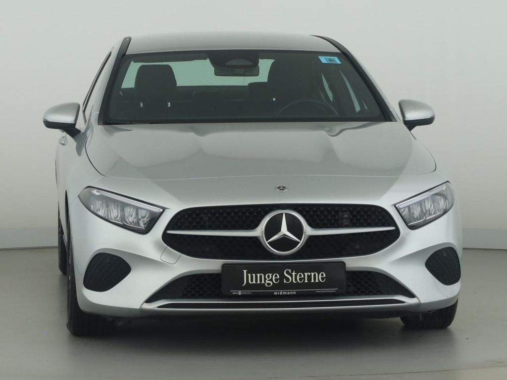 Mercedes-Benz A 180 2023