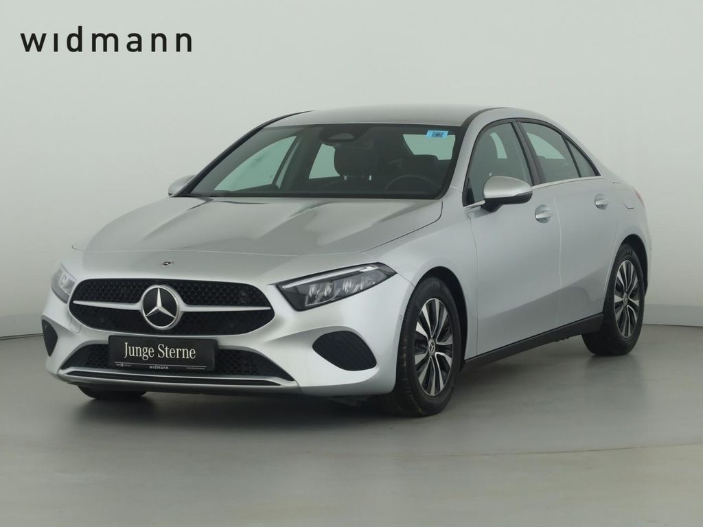 Mercedes-Benz A 180 2023