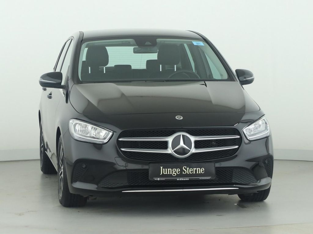 Mercedes-Benz B 180 2022