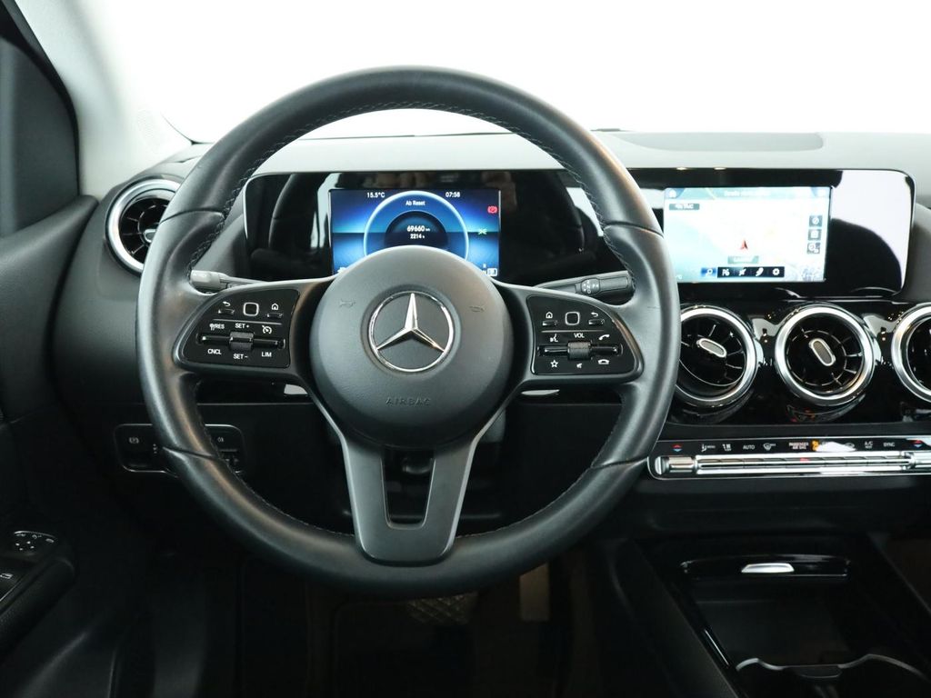 Mercedes-Benz B 180 2022