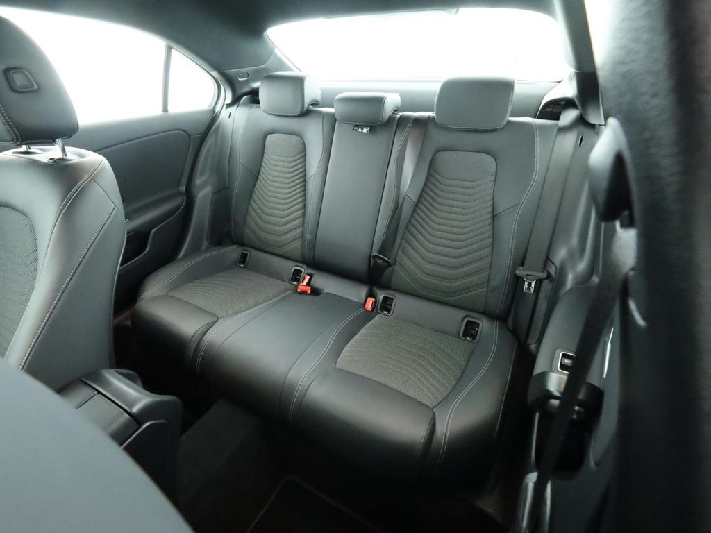 Mercedes-Benz A 180 2023