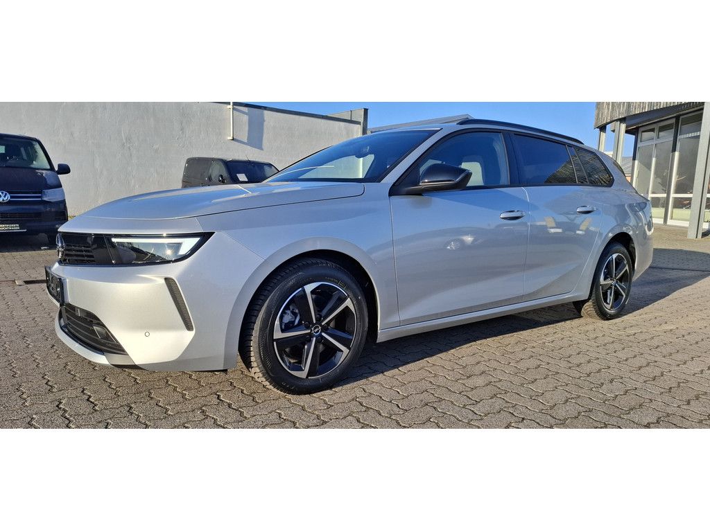 Opel Astra 2025