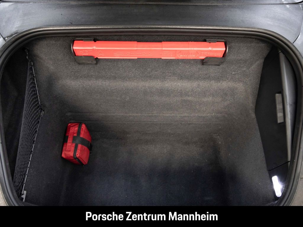 Porsche 992 2024
