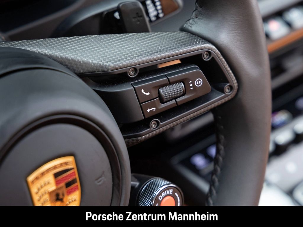 Porsche 992 2024
