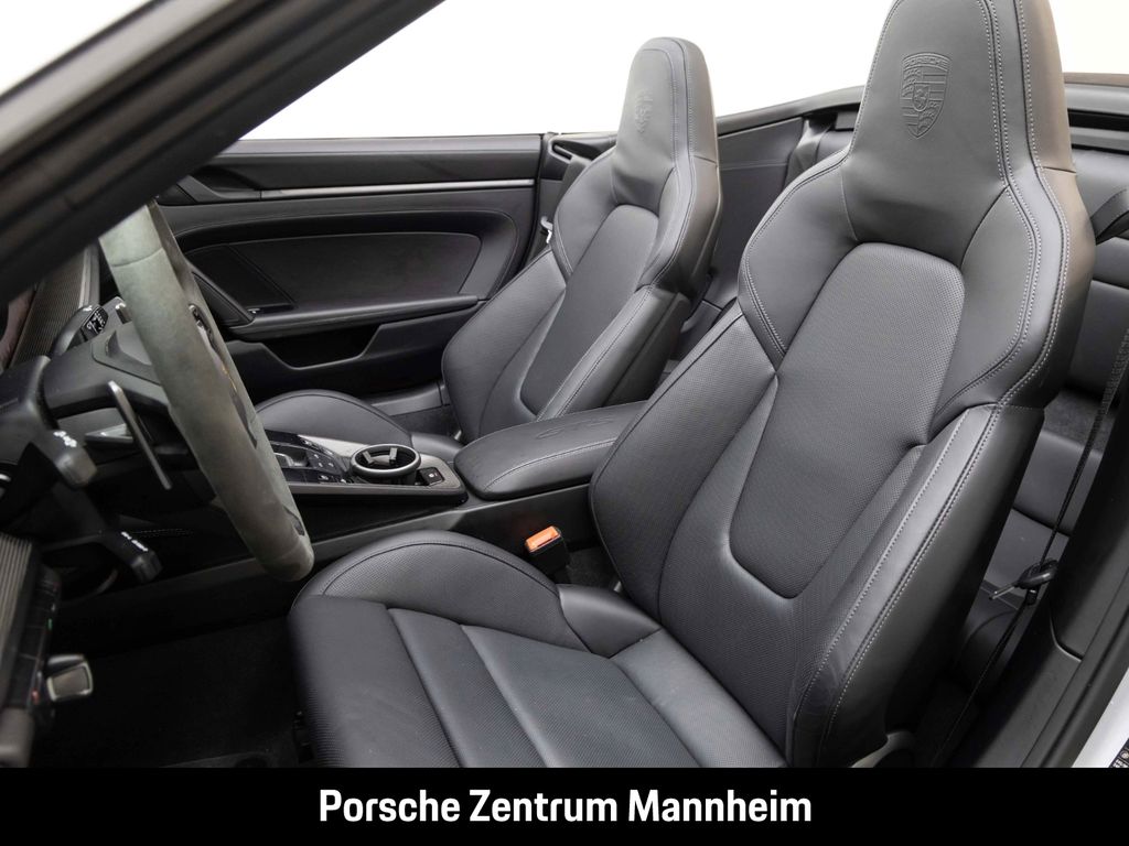 Porsche 992 2024