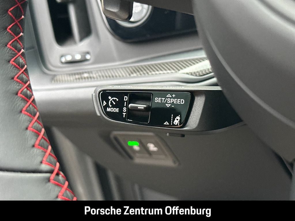 Porsche Cayenne 2025