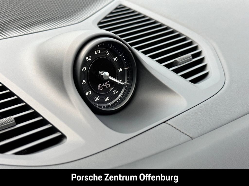 Porsche Cayenne 2025