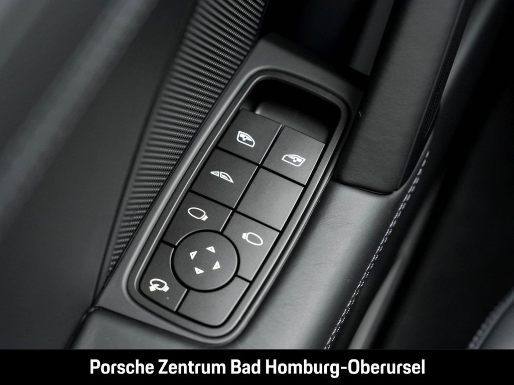 Porsche 992 2025