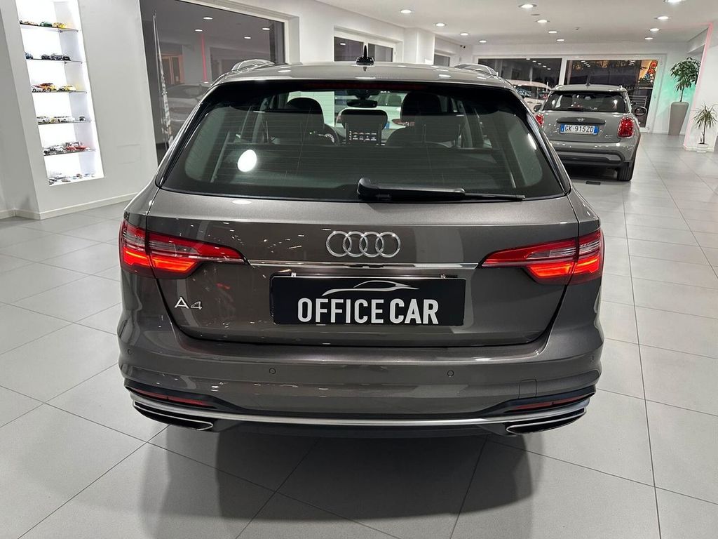 Audi A4 2021