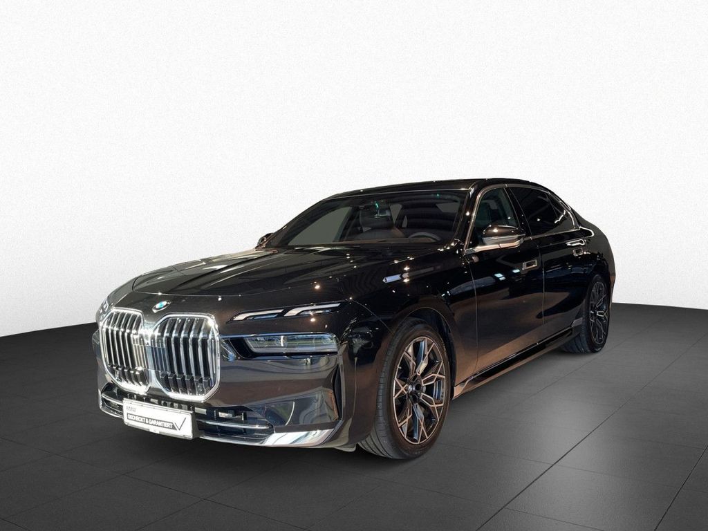 BMW 740 2024