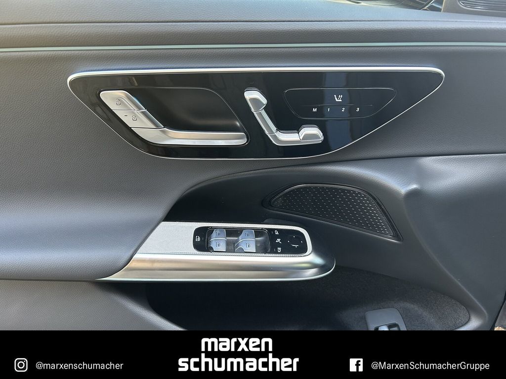 Mercedes-Benz E 300 2025