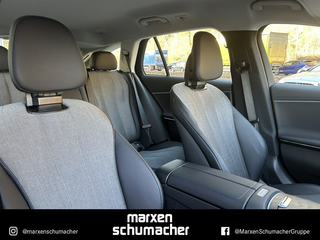 Mercedes-Benz E 300 2025