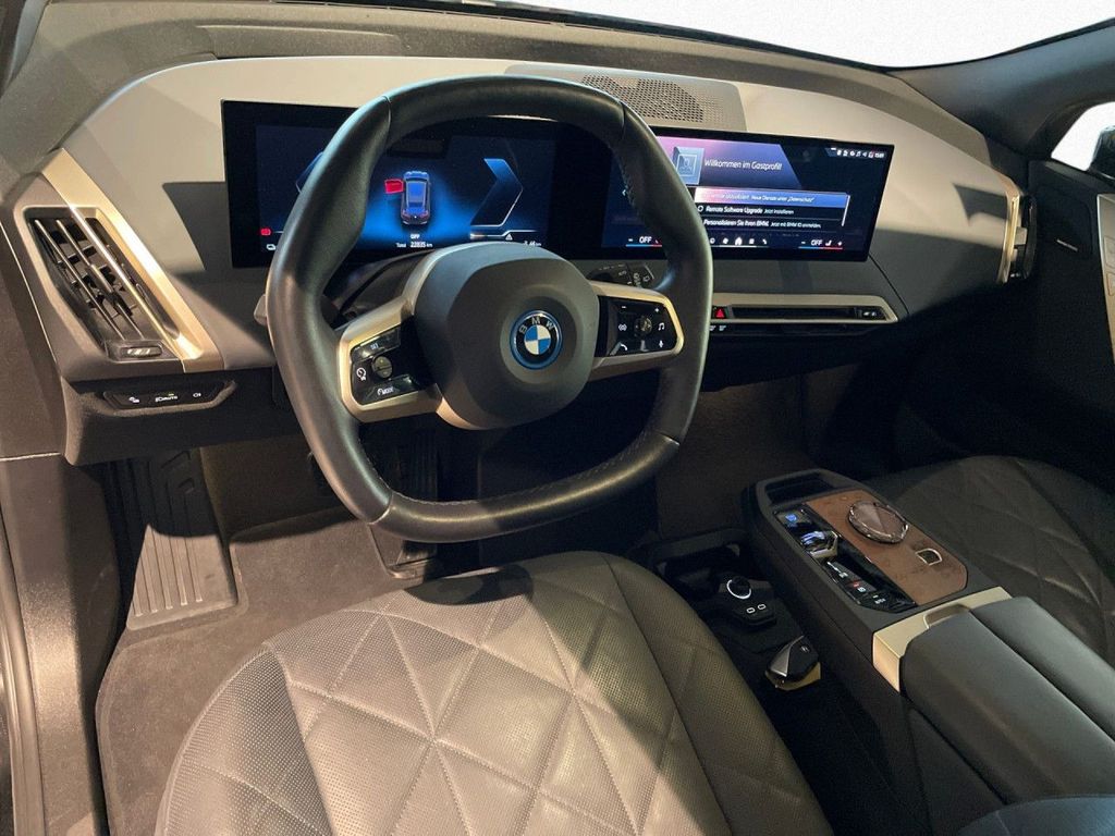 BMW iX 2023