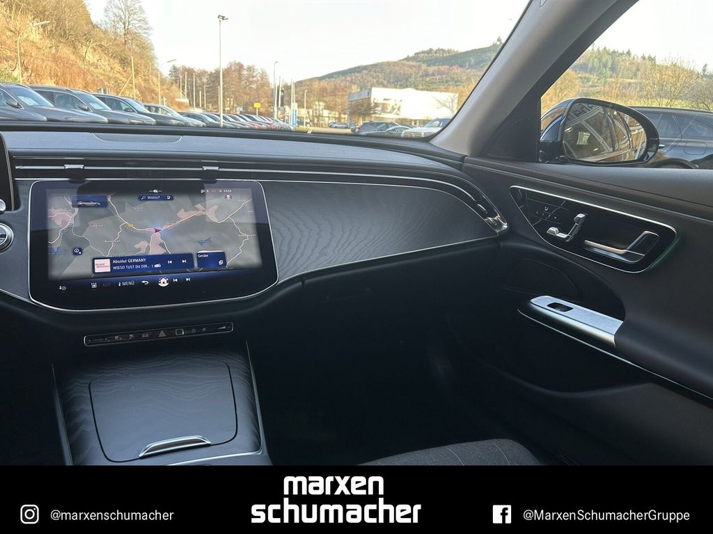 Mercedes-Benz E 300 2025