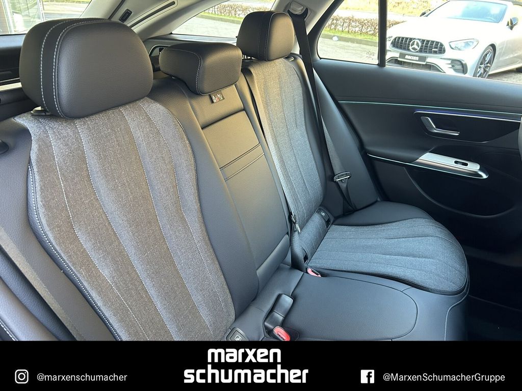 Mercedes-Benz E 300 2025