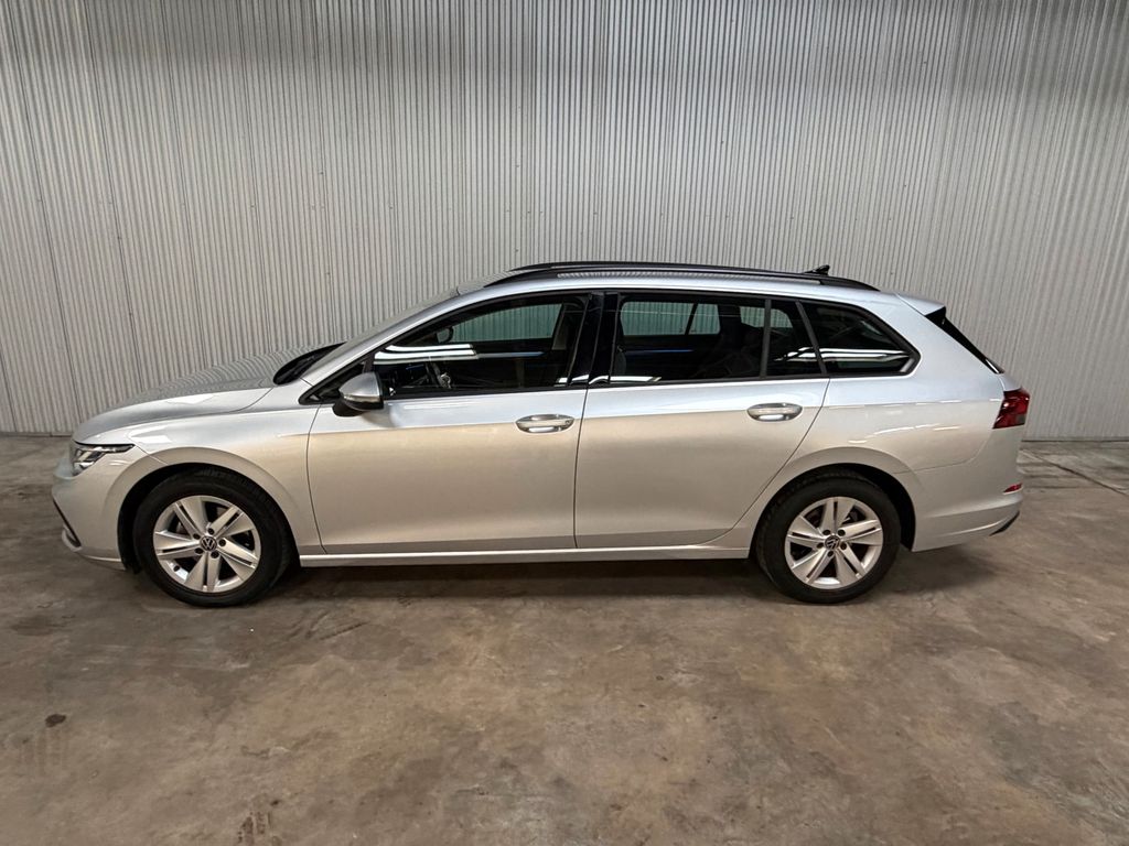 Volkswagen Golf 2021