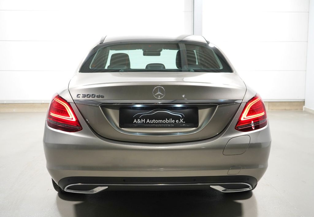 Mercedes-Benz C 300 2020