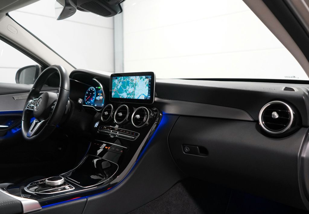 Mercedes-Benz C 300 2020