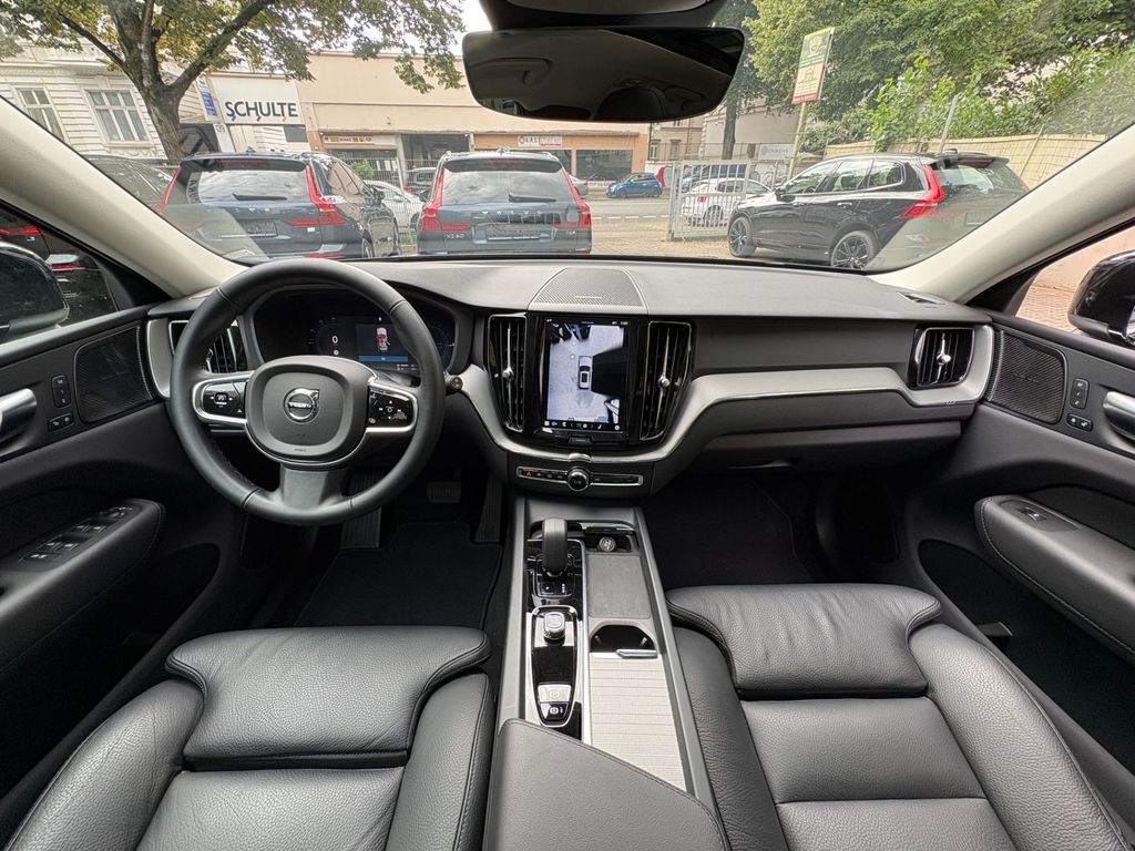 Volvo XC60 2025