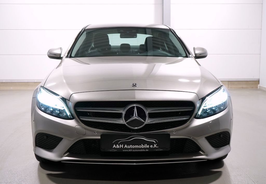 Mercedes-Benz C 300 2020