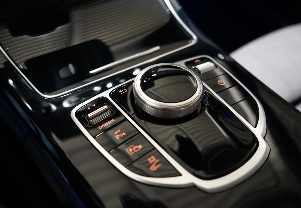 Mercedes-Benz C 300 2020