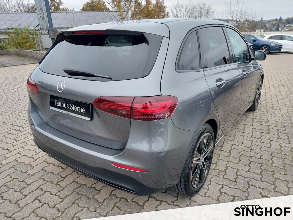 Mercedes-Benz B 220 2023