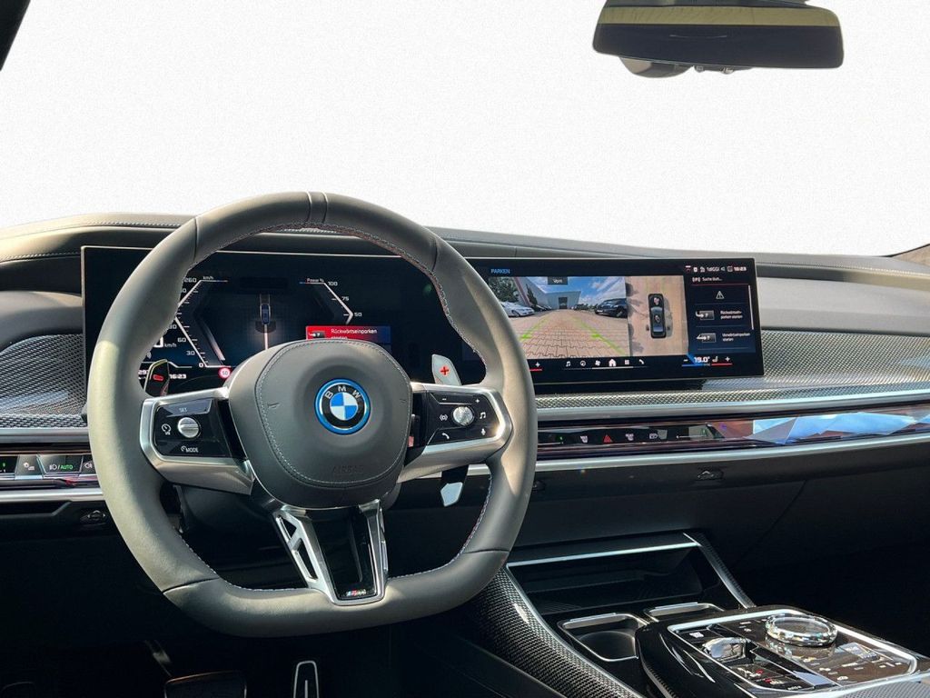 BMW M760