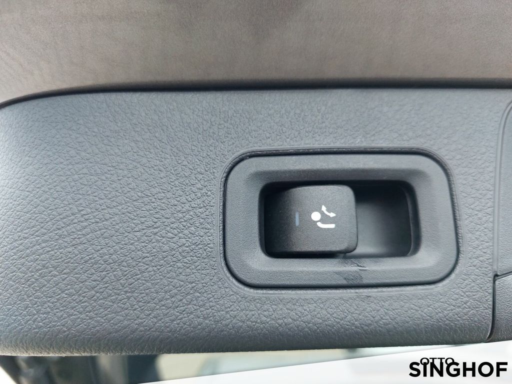 Mercedes-Benz B 220 2023