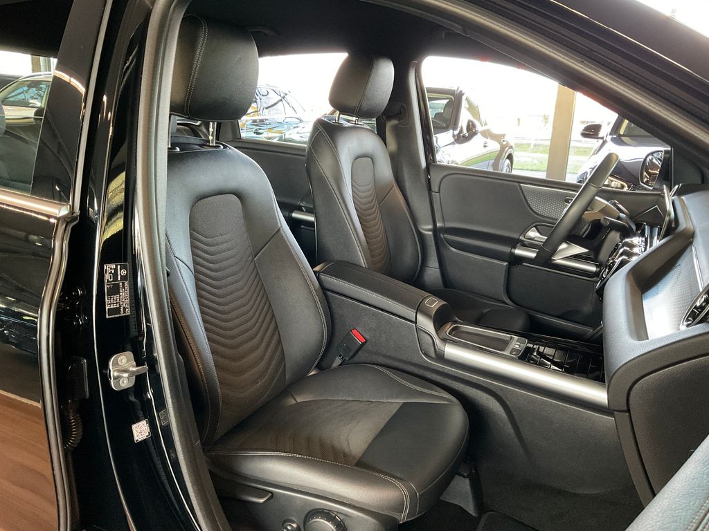 Mercedes-Benz B 250 2024