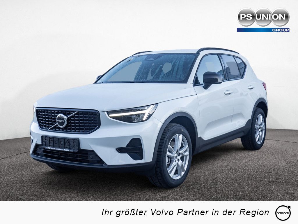 Volvo XC40 2025