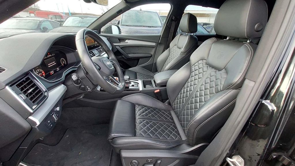 Audi SQ5 2022